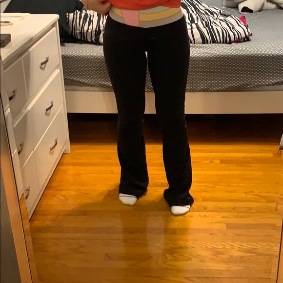 Lululemon pants - Picture 5 of 7